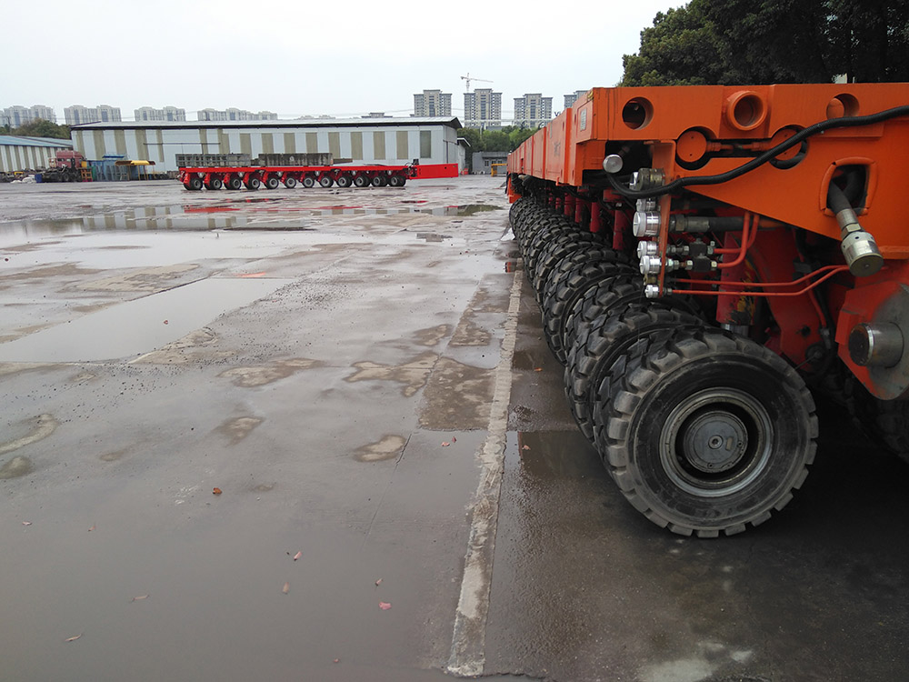 SPMT-液压模块运输车-实心胎 